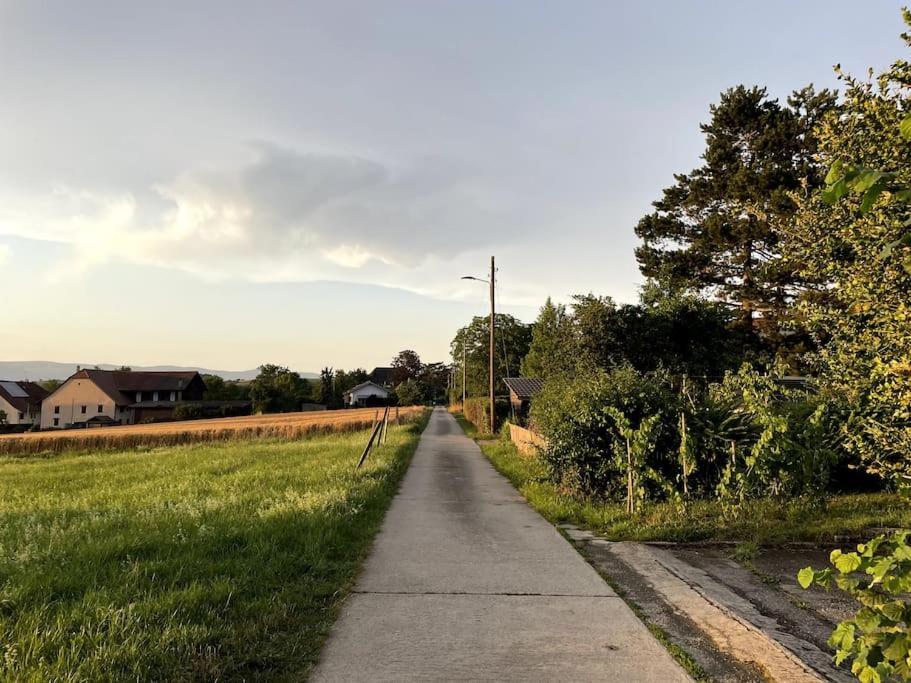 Joli Appartement Paisible Corcelles-sur-Chavornay Eksteriør bilde